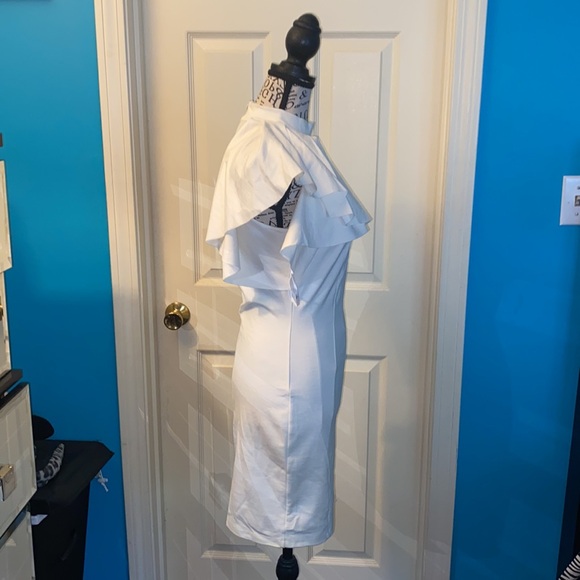 Cute white dress from Lulu’s - Picture 5 of 10